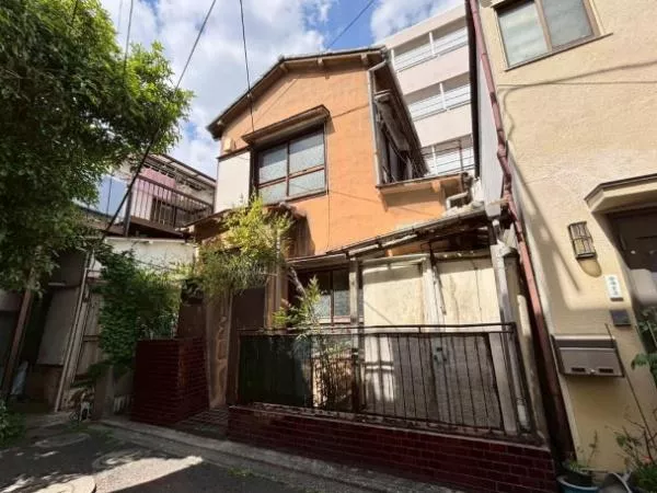 Katsushika-ku, Higashikanamachi 3-chome (Kanamachi Station) 2-story building 2DK