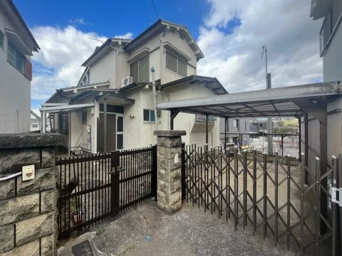 Kinokawa City, Kishigawa Town, Nagahara (Kanroji-mae Station) 2-story 4DK