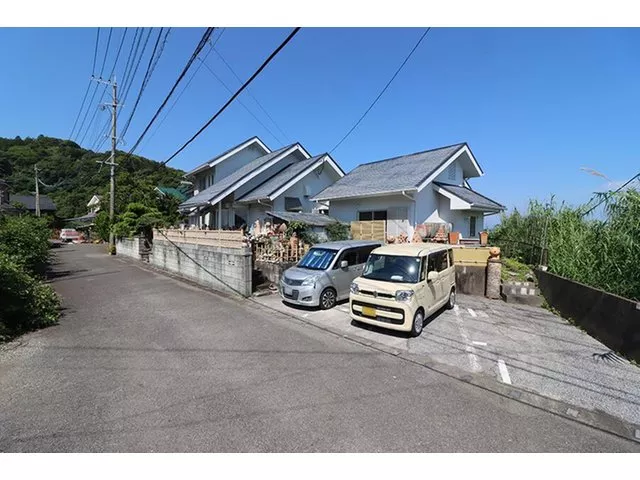 A house with a detached space where you can feel close to the sea! You can enjoy views of the sea from the LDK and garden.