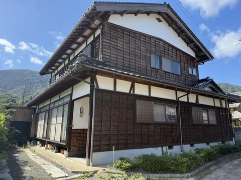 Yura, Miyazu City (Tango Yura Station) 2-story building 8DK