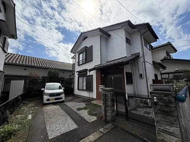 Used single-family home, JR Ome Line, Fussa Station, 12 minutes by bus, get off at Akiruno City Stadium, 6 minutes on foot