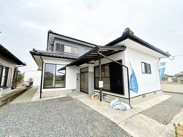 Used single-family home, Ushiya, Shiraishi Town, Kishima District.