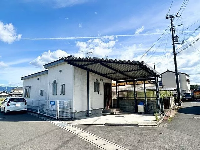 Used single-family home in Kannonji City, Yoshioka Town