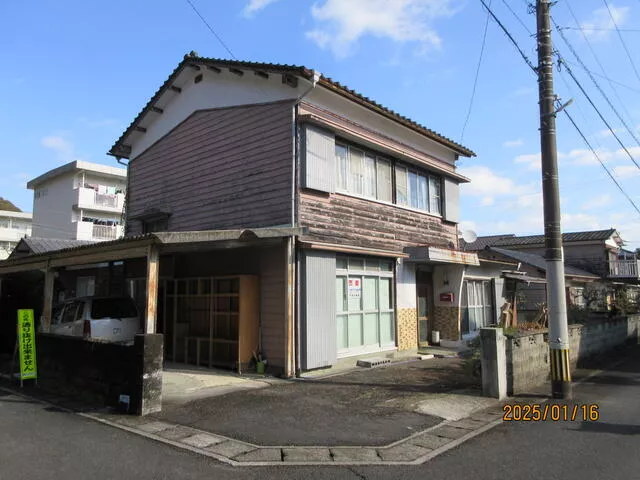 Saeki city, Saeki city, Japan （Saeki station） 2F 8K

Saeki Station