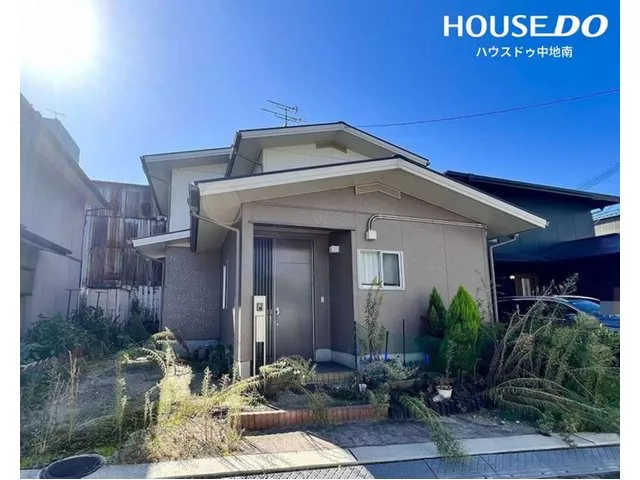 Within a 15-minute walk to elementary and junior high schools! ≪Google reviews ☆4.9≫ Same-day reservations available