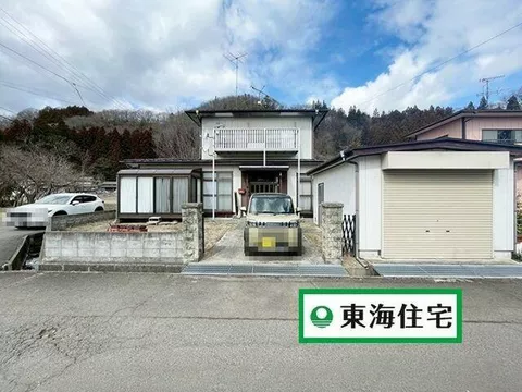 12 minutes on foot from JR Ōu Main Line Shinjo Station, 3-71 Teppo-cho, Shinjo City, Yamagata Prefecture