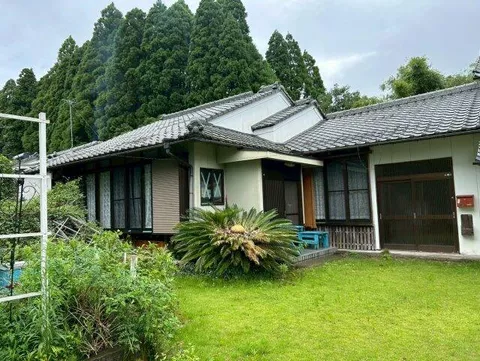 Minamikyushu City, Chiran Town, Nishimoto, single-story building, 4DK