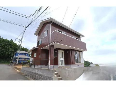 Renovated property♪ / ● Detached house with an open view ● 8 minutes by car to Aeon Town
