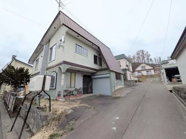 Akaiwa 2 (Otaru Station) 600,000 yen