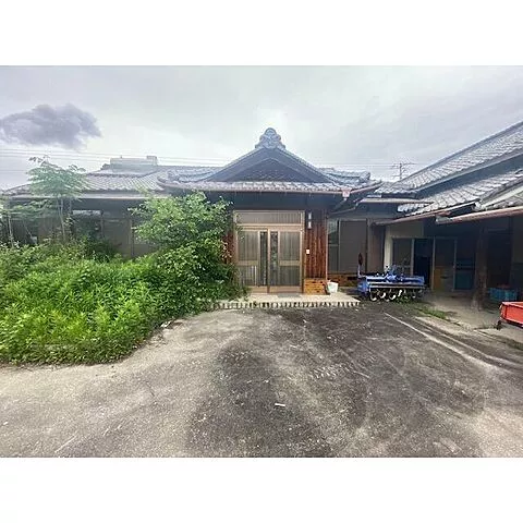 Used single-family home, Marugame City, Iiyama Town, Higashiogawa, single-family home