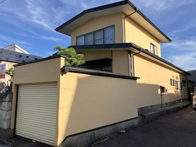 Akita City, Tsuchizaki Port Central 4-chome (Tsuchizaki Station) 2-story building 6DK