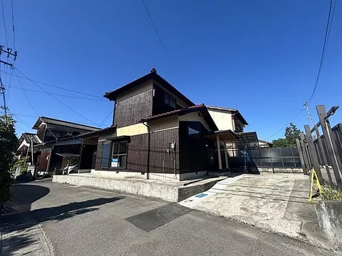 Used single-family home in Niihama City Funaki