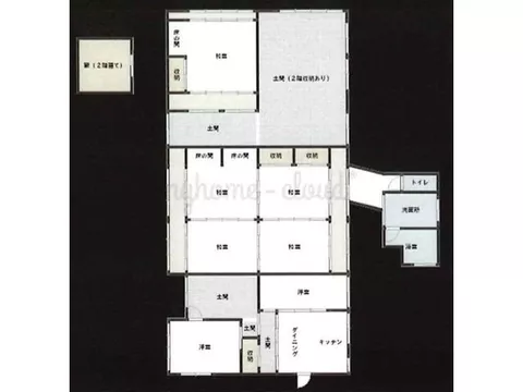 A historic Yamato-style farmhouse over 100 years old. 5DK + separate building + storehouse, a charming residence.