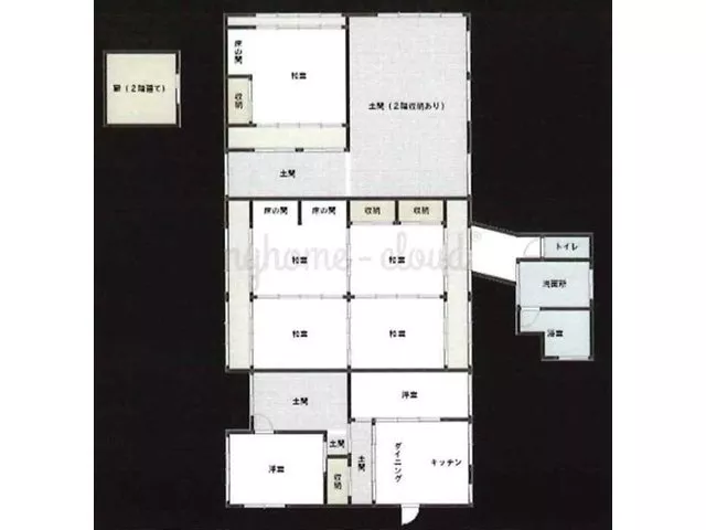 A historic Yamato-style farmhouse over 100 years old. 5DK + separate building + storehouse, a charming residence.