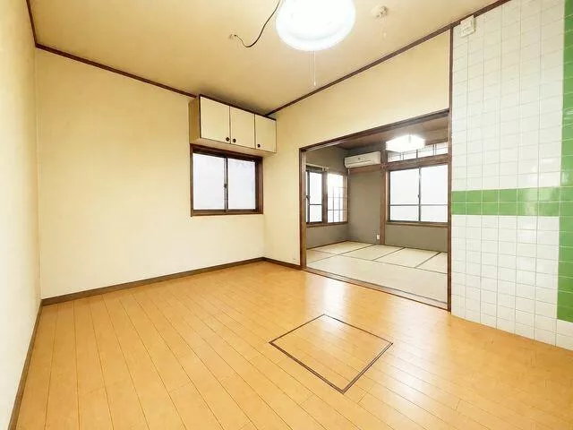 Nagoya City Moriyama Ward Kawakami Town (Shin Moriyama Station) 2-story 4SDK