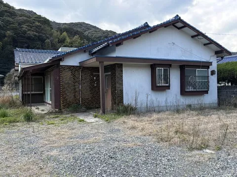 Kitakyushu City, Moji Ward, Shiranoe 3-chome (Moji Port Station) Single-story building 7DK