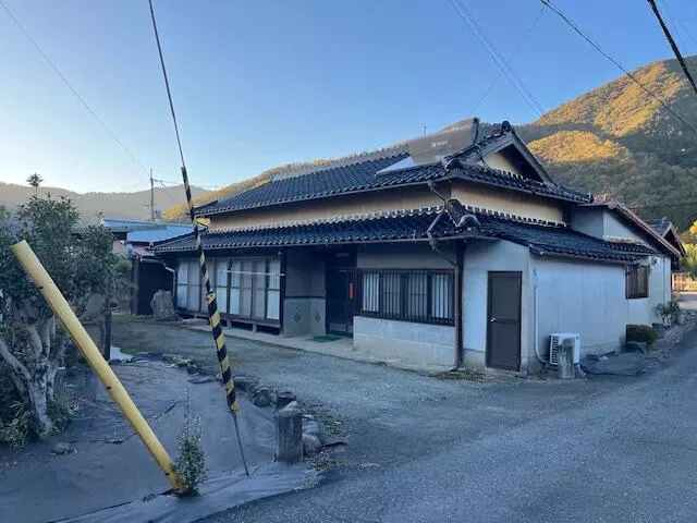 Shiso City, Yamazaki Town, Kishida (Harima Shingu Station) 1-story 6DK