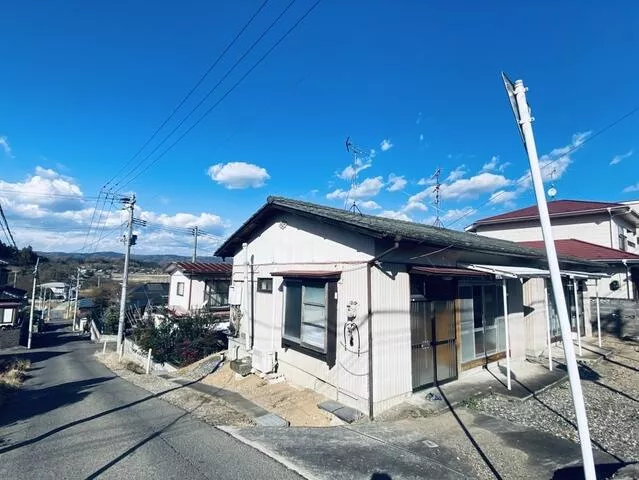 3 Tsukigi-nishi, Shibata-cho, Shibata-gun, Tokyo Single story house, 3K

1.8 million yen