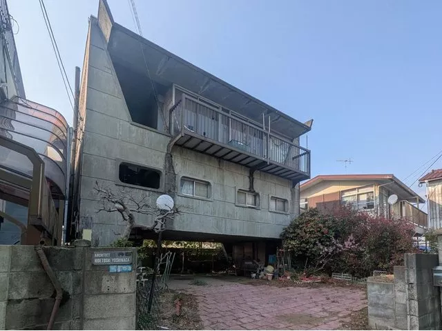 Recommended for both residential use and investment purposes!