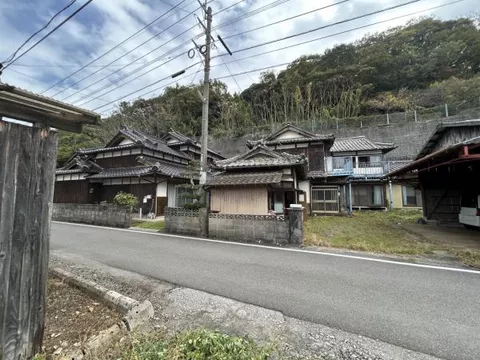 Kunito-shi, Kunimi-cho, Kushirai (Usa Sta.) 2F 8K

1,000,000 yen