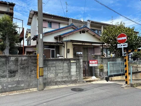 ■ JR, Meitetsu, Kintetsu "Yatomi" Station within 10 minutes on foot ■ South-facing regular-shaped lot for detached house - Image 2