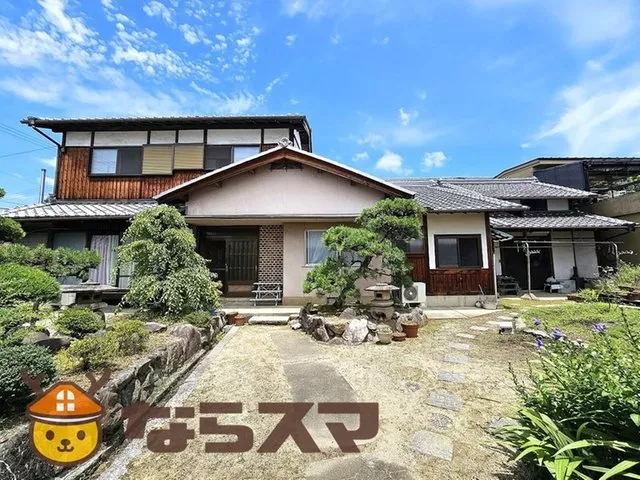 ■ Traditional house on land over 100 tsubo! ■ Within 10 minutes on foot to the station and elementary school