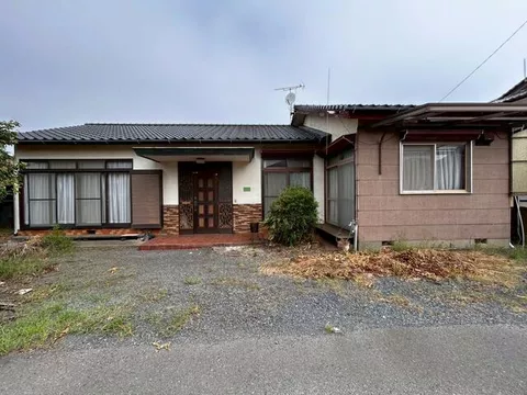 Hitachinaka City, Isozaki Town (Isozaki Station) Single-story building 5LDK