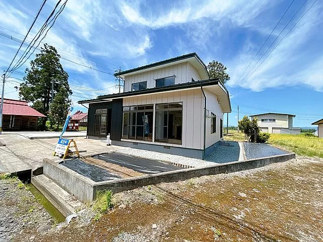 Used single-family home in Yonezawa City, Kubota Town, Higashi Emata
