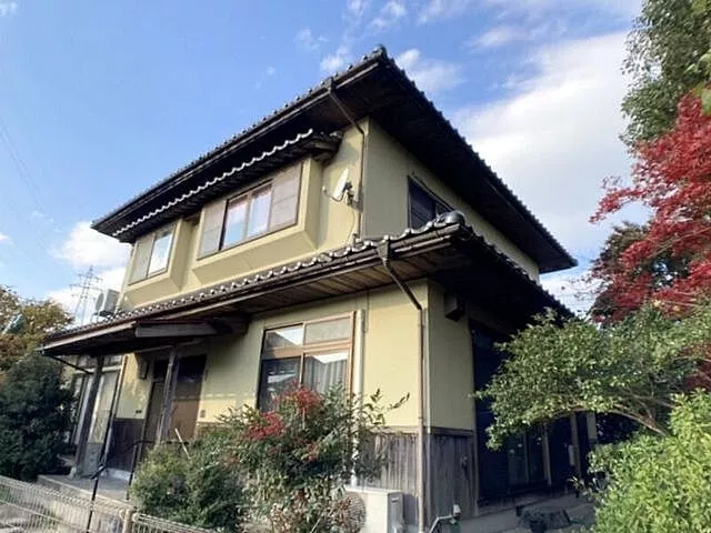 Used single-family home, Sakanaga used house