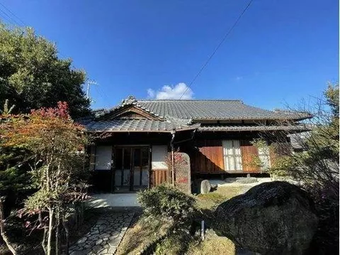 Niihama City, Osei-in (Nakahagi Station) 2-story 8SDK