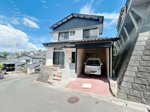 [Open House Scheduled] [Renovated/Immediate Move-in Available] 3LDK two-story residence.