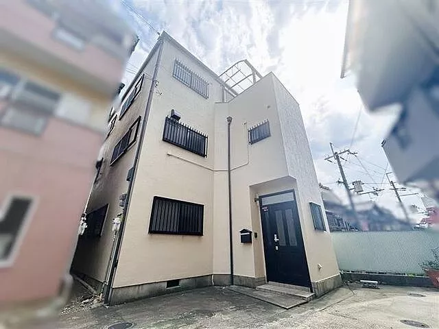 Used single-family home in Hirakata City, Suyama-cho