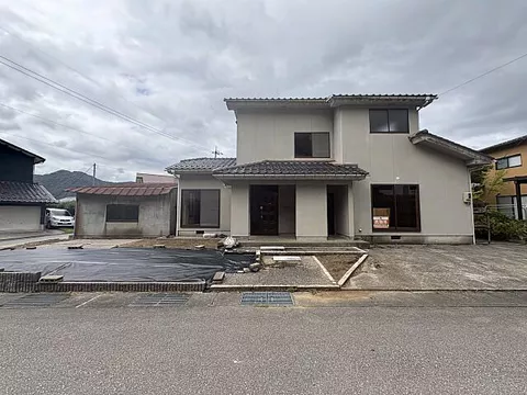 Used single-family home Fujigaoka, Kawachi Town, Hakusan City