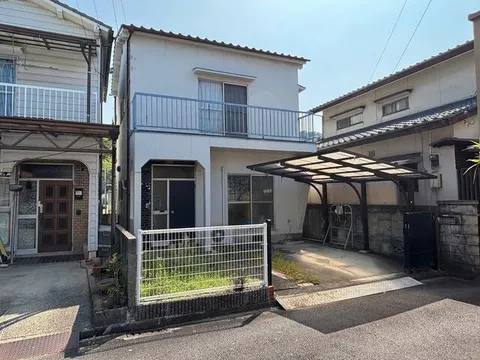 Matsuyama City, Yamane Town (Yamane Station) 2-story building 3DK