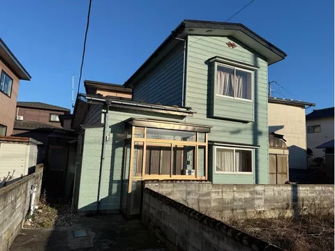 Tegata Karamiden (Izumigai Kawakawa Station) 5 million yen
