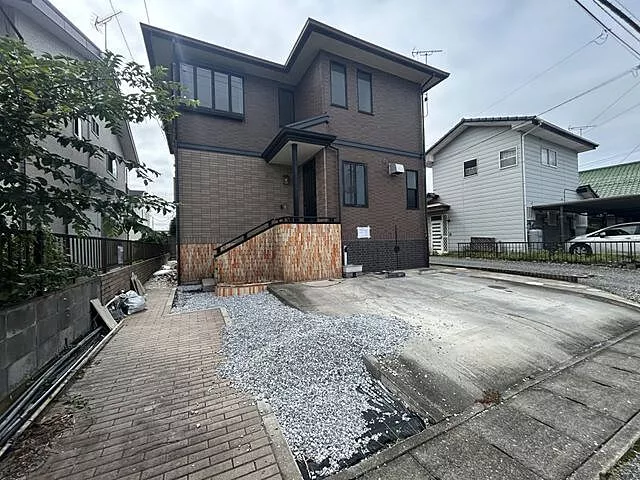 Used single-family home in Nagunuma-cho, Isesaki City