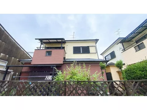 19-minute walk from JR Sakurai Line "Unebi"