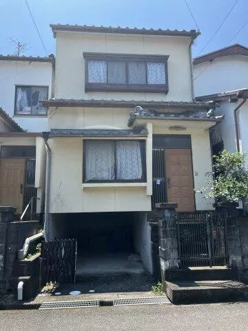 Kochi City Seto 2-chome 2-story 4DK