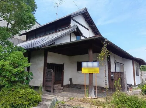 Niihama City, Minato Town (Niihama Station), 2-story, 7DK