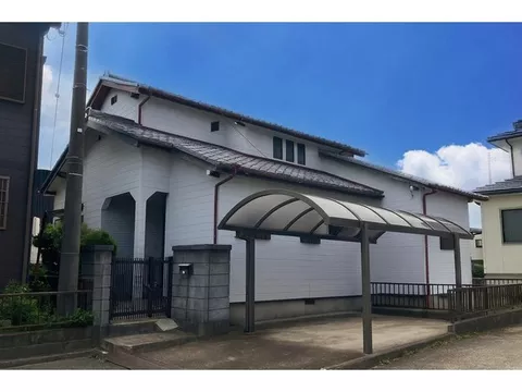 6-minute walk from Tomari Station × South-facing! All rooms over 6 tatami mats with a comfortable atrium in a 4LDK