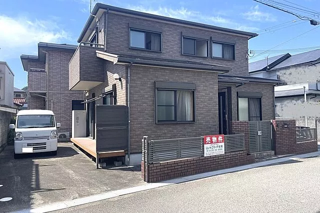 Used single-family house, Wakayama City, Wakayura Minami 2-chome