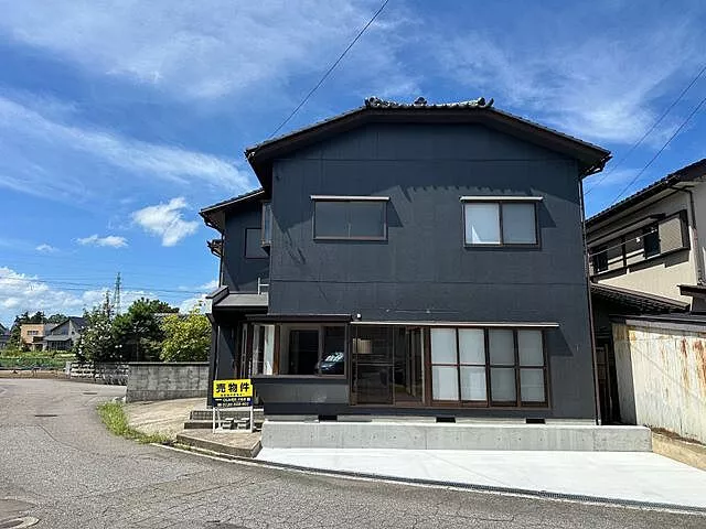 Used single-family home, used house in Iguchi Hon-e