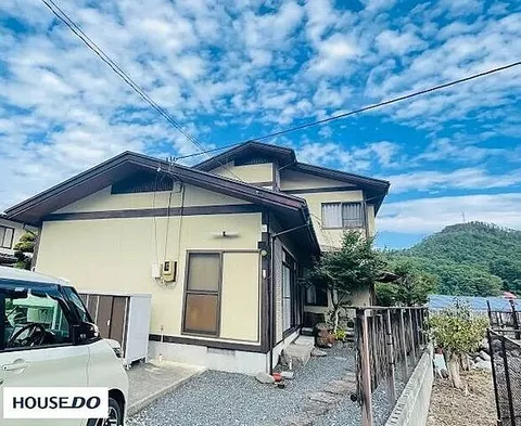 Used single-family home in Yamagata City, Shimo Higashiyama