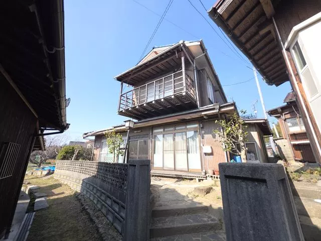 Kumage District, Tabuse Town, Oaza Shimotabuse (Tabuse Station) 2-story building 7DK