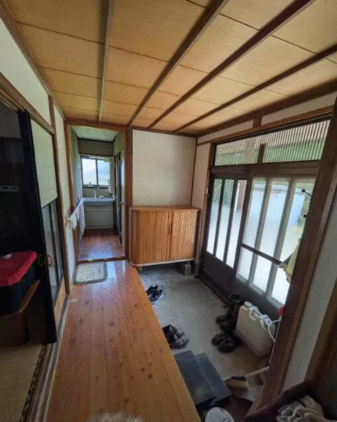 Nishikambara District, Yahiko Village, Oaza Yahiko (Yahiko Station) 2-story building 5DK