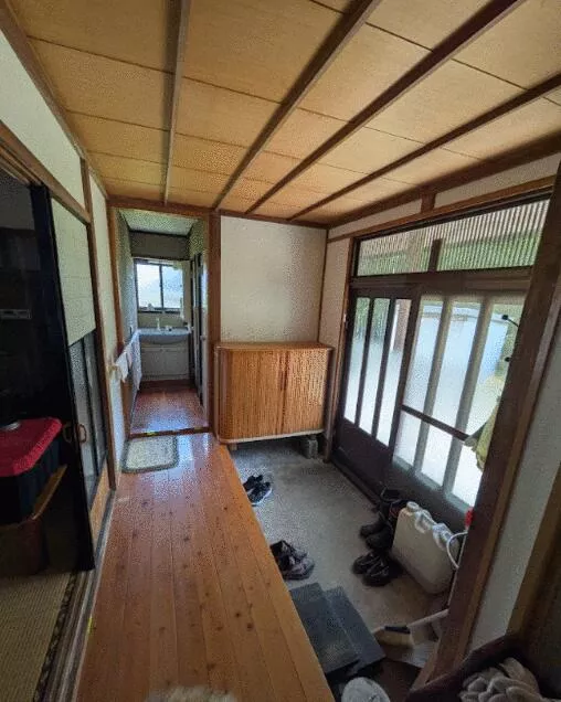 Nishikambara District, Yahiko Village, Oaza Yahiko (Yahiko Station) 2-story building 5DK