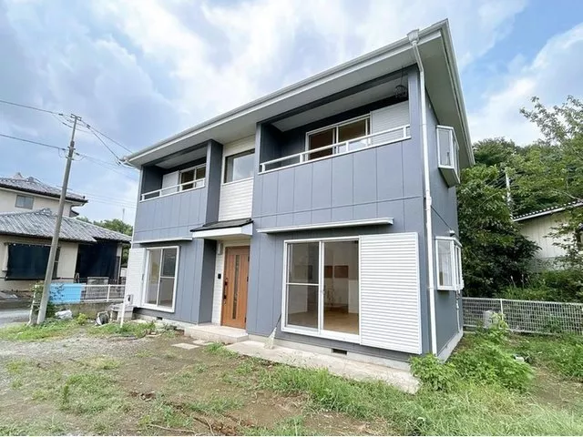 Open house held, building renovated, spacious parking for 4 cars, 70 tsubo land with 3LDK
