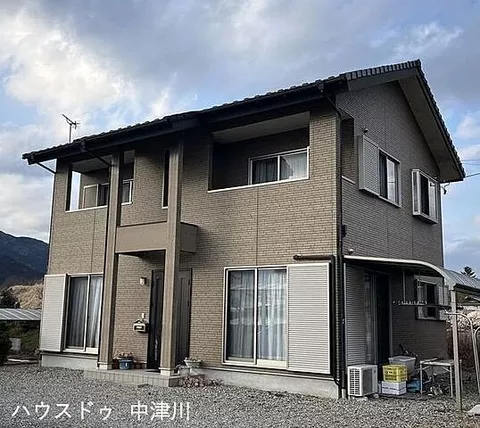 Used single-family home Naegi
