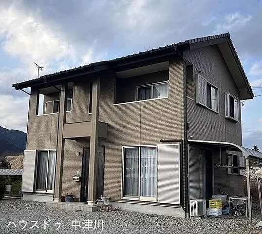 Used single-family home Naegi