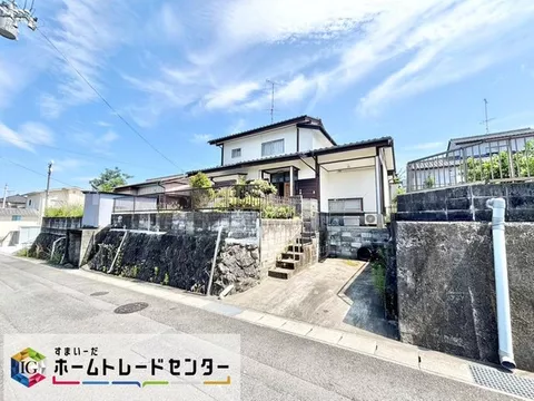 "A property on high ground with no worries about flooding! An attractive home with a spacious garden♪"